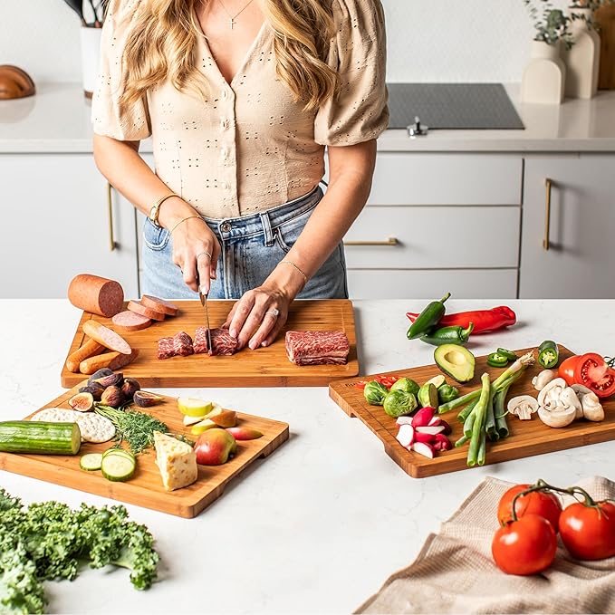 SMIRLY Bamboo Wooden Cutting Boards, Wood Cutting Board for Kitchen, Set of 3 with Deep Juice Grooves, Ideal for Chopping Meat Vegetables, Charcuterie Cheese Serving Tray, Kitchen Gadgets