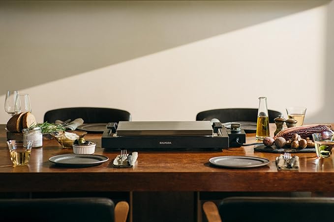 BALMUDA The Teppanyaki | 6.6mm Cladding Plate Hot Plate with Precise Temperature Control (320°F–430°F) | 360° Cooking Design | Perfect for Steak, Okonomiyaki, Crepes, and More