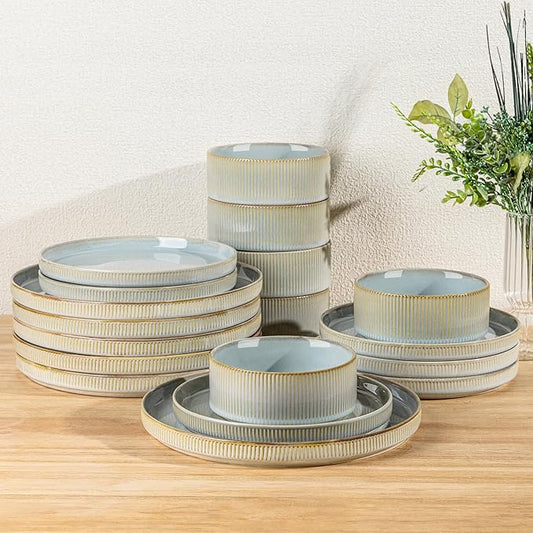 TheTerra Ceramic Dinnerware Sets for 6, 18 Pieces Porcelain Lightweight Speckled Plates and Bowls Sets, Scratch Resistant Dish Set, Oven & Microwave & Dishwasher Safe, Illusion Blue